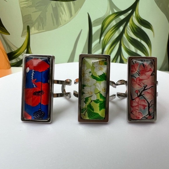 Floral Retro Rectangular Statement Rings, Cottagecore Flower Rings - Picture 4 of 16